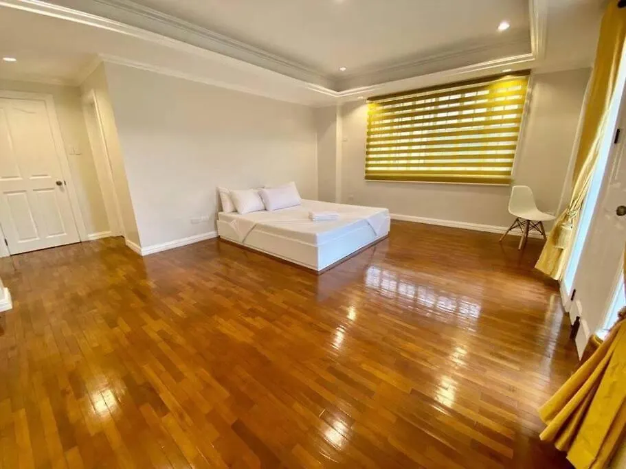 Big & Elegant W/Nice Location Nr Sm &Ateneo Matina Davao Philippines