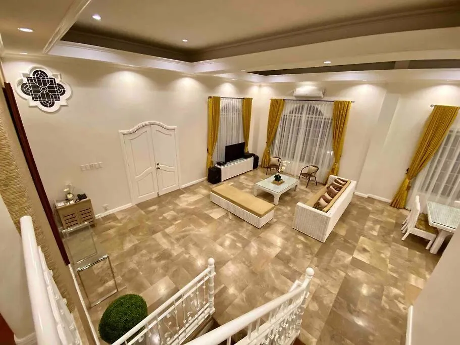 Villa Big & Elegant W/Nice Location Nr Sm &Ateneo Matina Davao